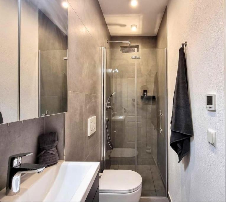 Modernes Apartment Karlsruhe Bagian luar foto